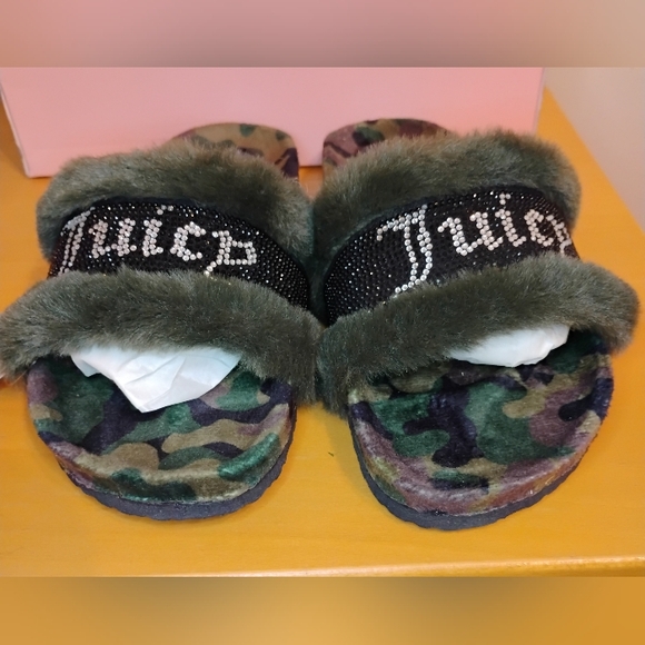 NEW Juicy Couture Sz 8 Faux Fur Slides - Camouflage - Picture 2 of 10